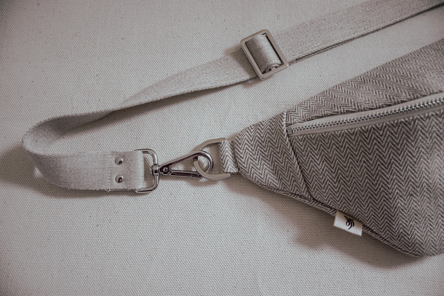 SARAH ÂME | CROSSBODY LEINEN & BAUMWOLLE SILBER