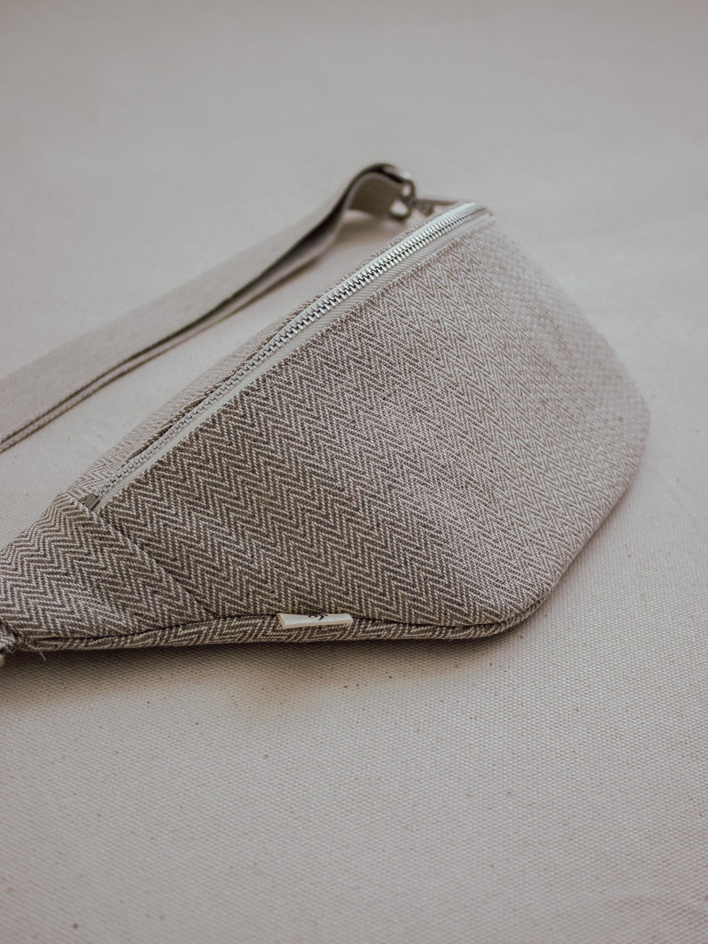 SARAH ÂME | CROSSBODY LEINEN & BAUMWOLLE SILBER